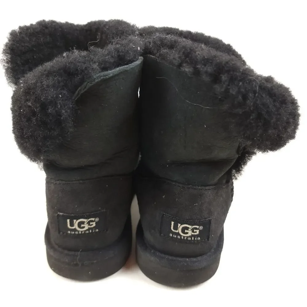 UGG Girls Bailey Button II Mini Boots Black Sheepskin Youth Size 2 #05006076